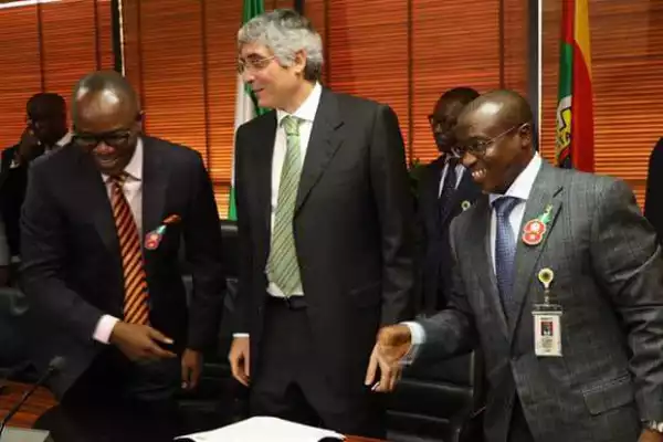 Ibe Kachikwu Signs Joint Venture Cash Call Exit With Shell, Chevron, NAOC, ExxonMobil, Total and Oando PLC which Will increase FG’s Annual Revenue By $2B (Photos)